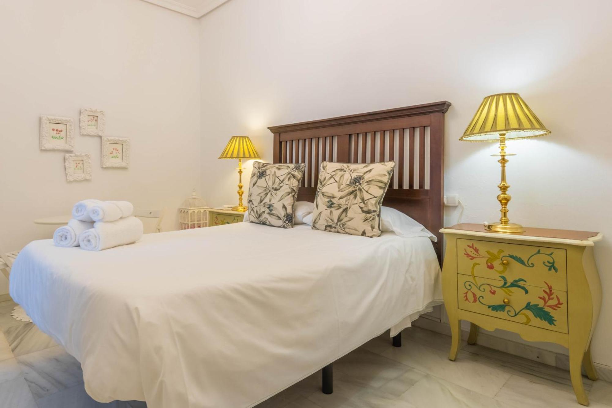 Mayflowers Hostal